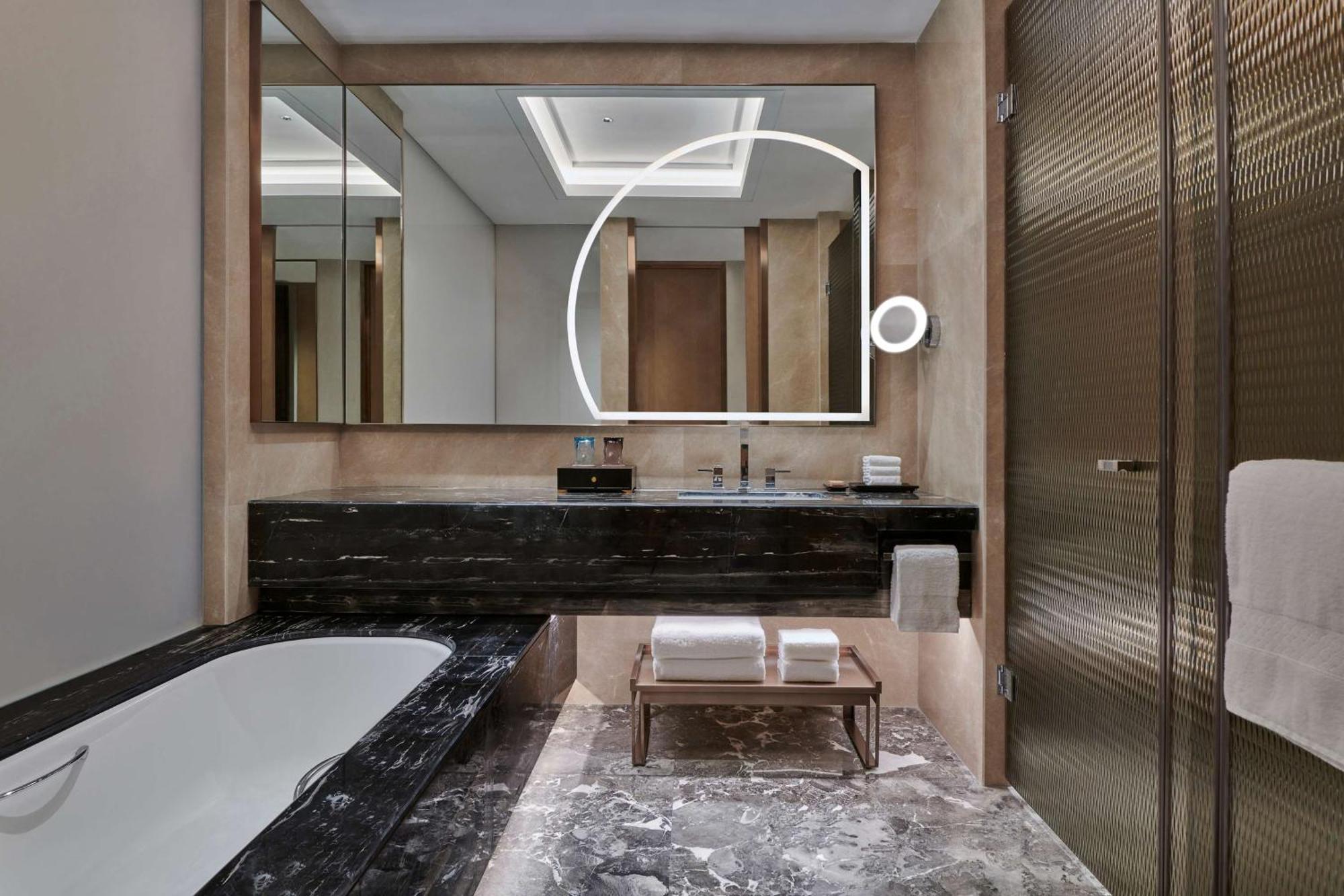 Hilton Yancheng Hotel เหยียนเฉิง ภายนอก รูปภาพ