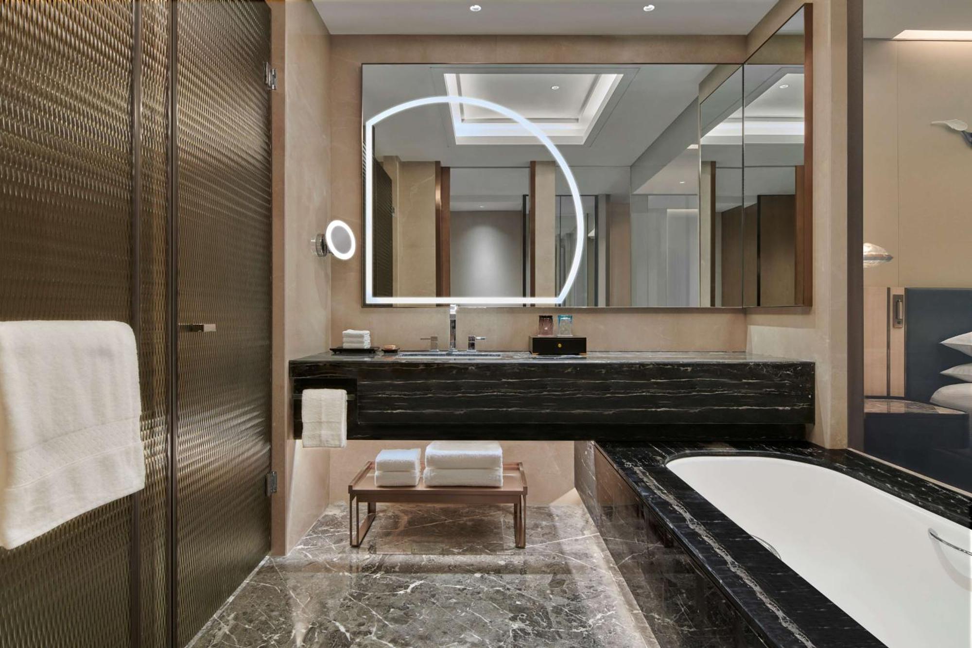 Hilton Yancheng Hotel เหยียนเฉิง ภายนอก รูปภาพ